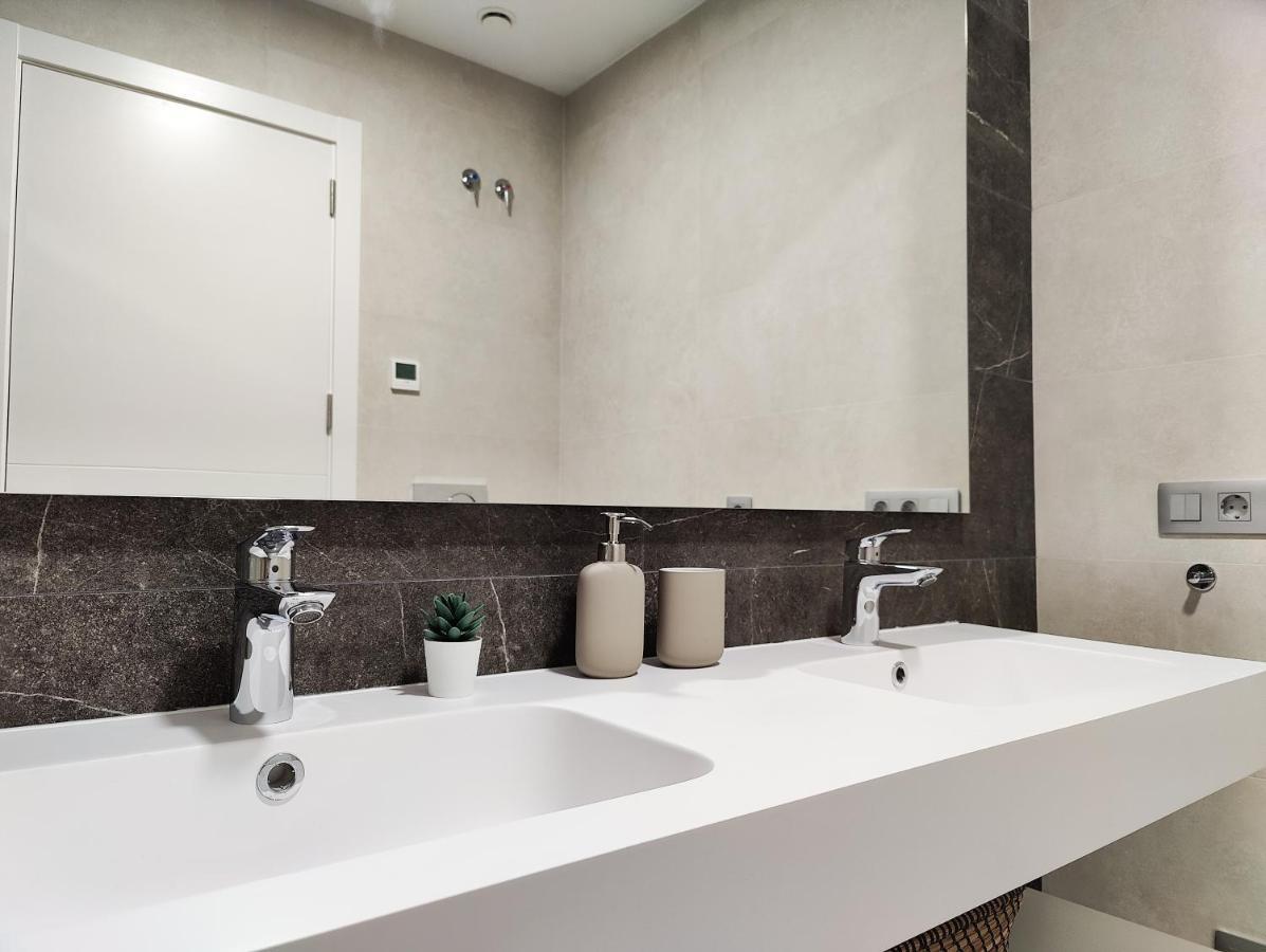 Sunset Cliffs Sea View Apartments ベニドルム エクステリア 写真